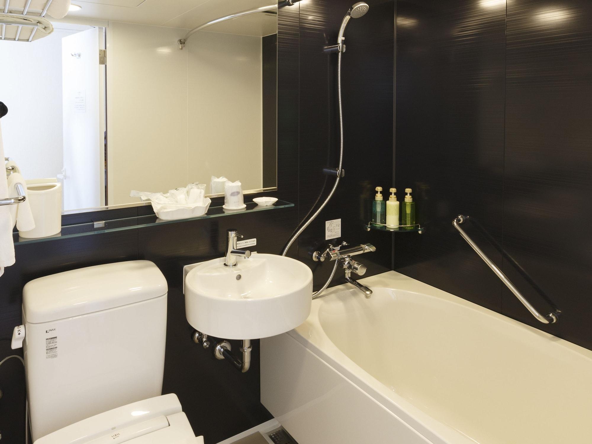 Hotel Pearl Garden Takamatsu Bagian luar foto