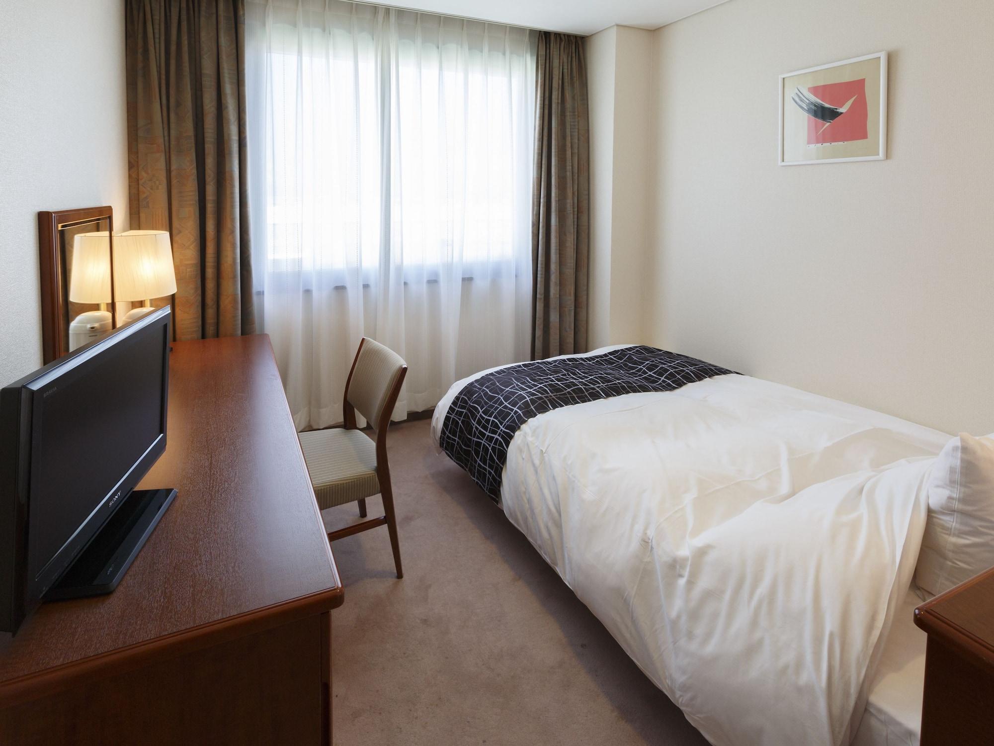 Hotel Pearl Garden Takamatsu Bagian luar foto