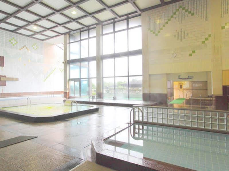 Hotel Pearl Garden Takamatsu Bagian luar foto