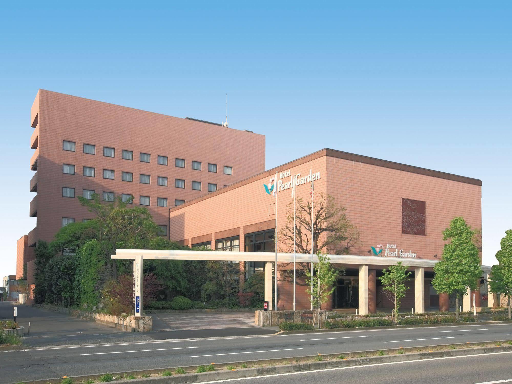 Hotel Pearl Garden Takamatsu Bagian luar foto