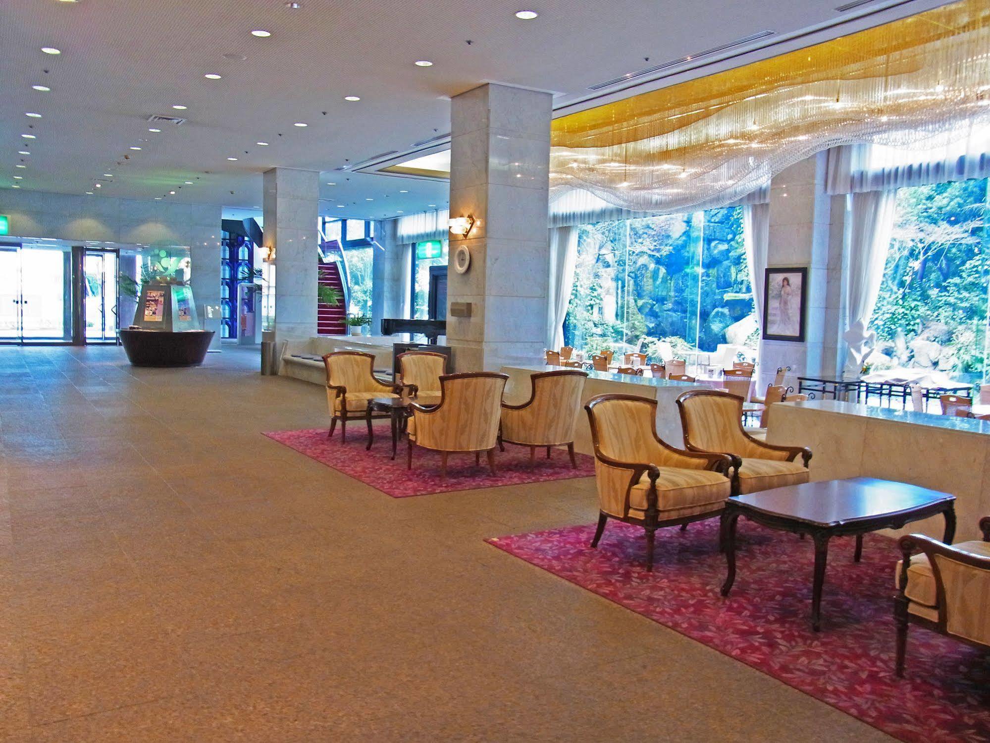 Hotel Pearl Garden Takamatsu Bagian luar foto