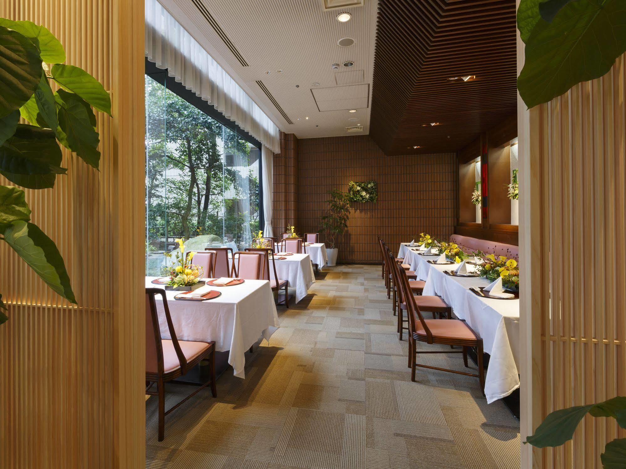 Hotel Pearl Garden Takamatsu Bagian luar foto