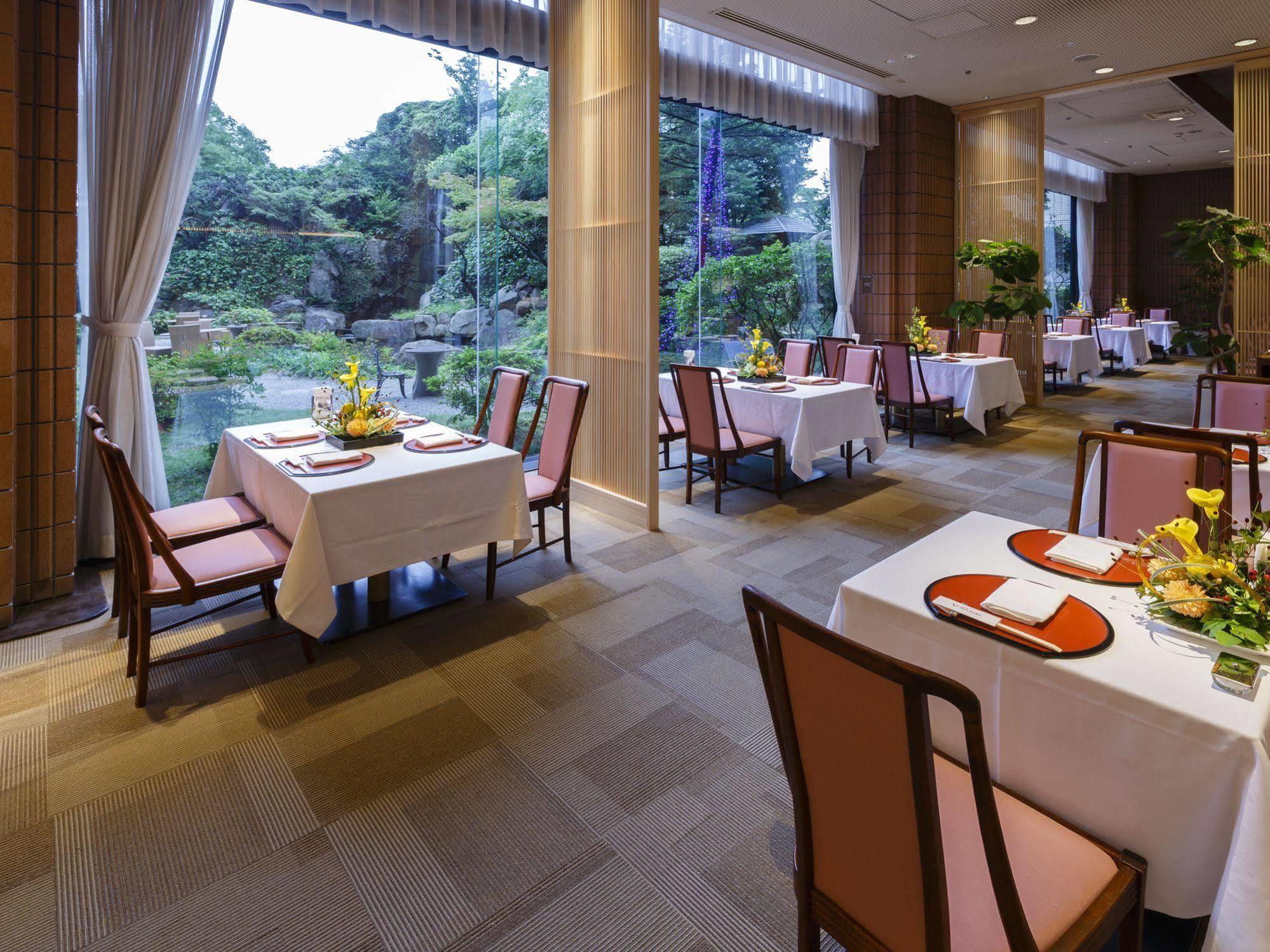 Hotel Pearl Garden Takamatsu Bagian luar foto