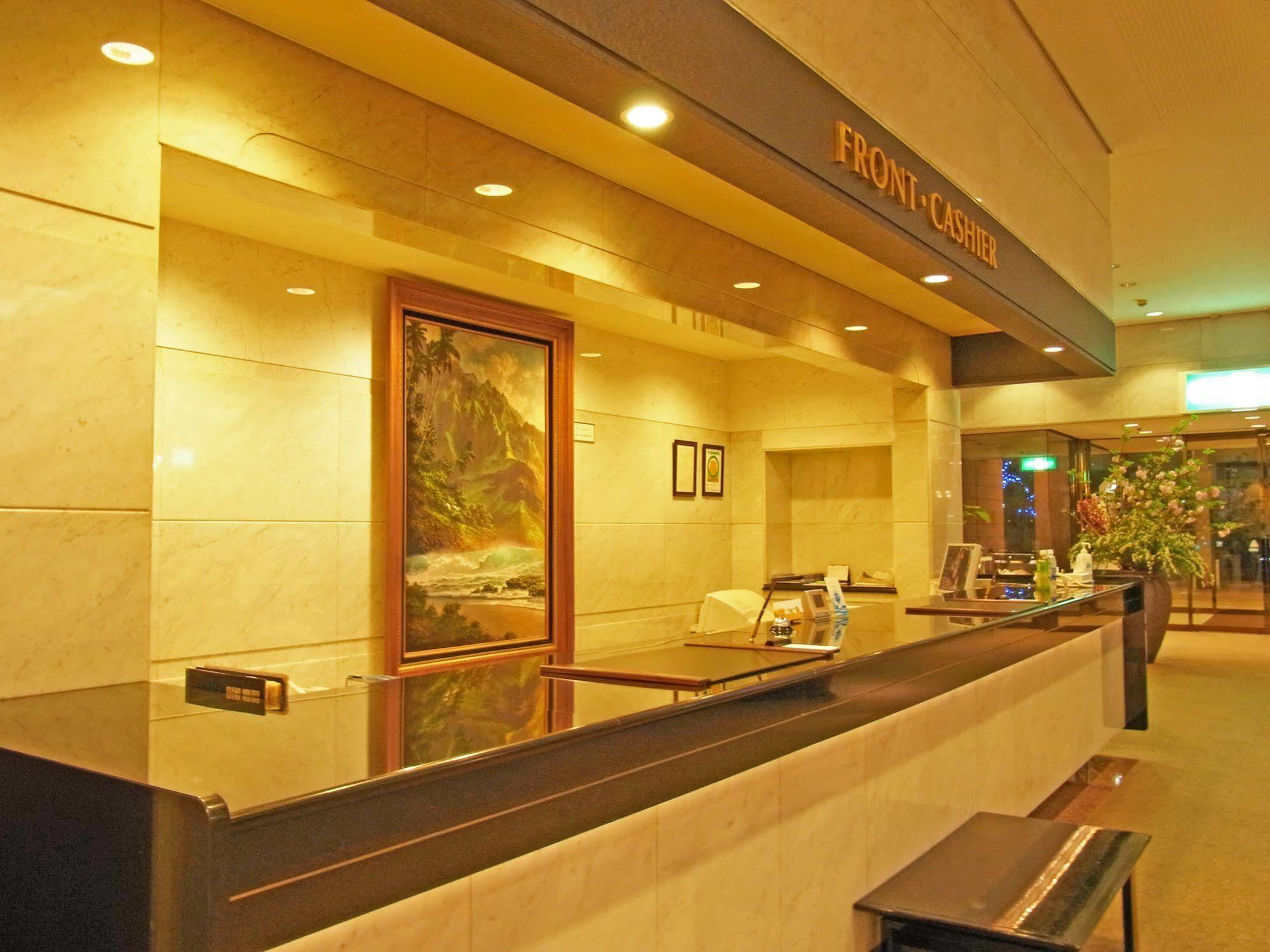 Hotel Pearl Garden Takamatsu Bagian luar foto